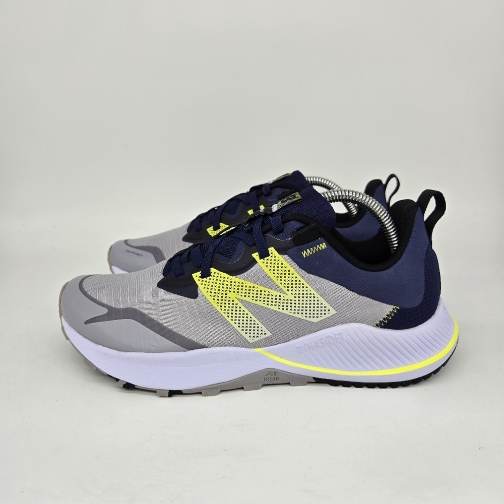 New Balance DynaSoft Nitrel v4 Women's Trail Running Shoes Size 9.5